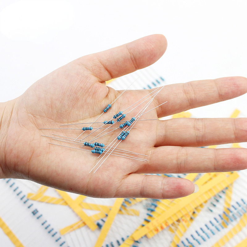 300/600個入り 1/4W 金属皮膜抵抗器キット 抵抗値 - Resistor Kit 1 4W のレビューと価格